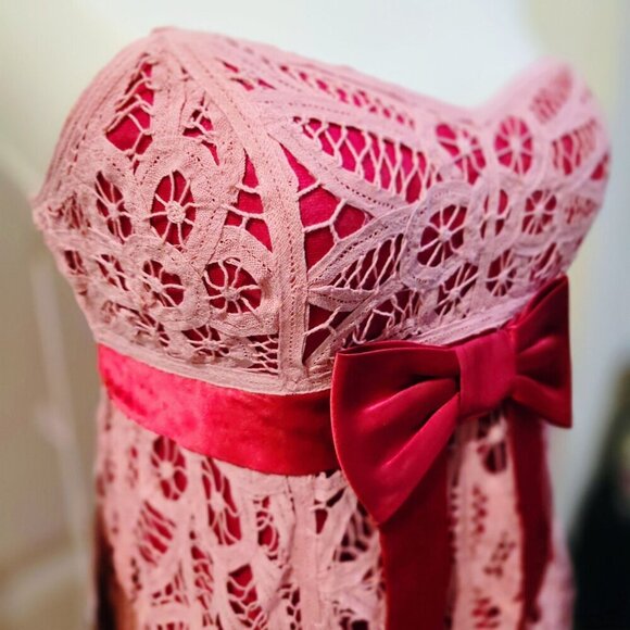 Betsey Johnson ✦ Pink Lace Strapless Dress ✦ Red Velvet Bow Mini Sz 6 NWT - Picture 5 of 16